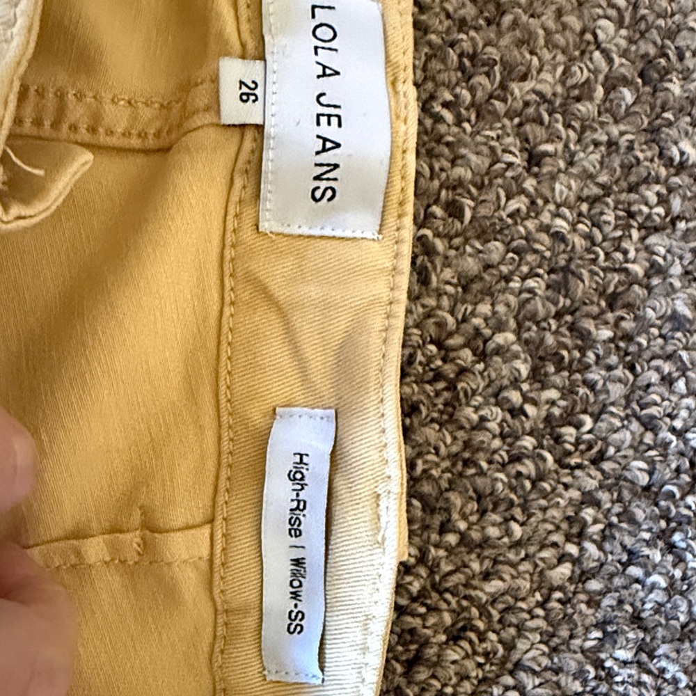 LOLA Yellow High-Rise Jeans - Willow-SS - Picture 3 of 6